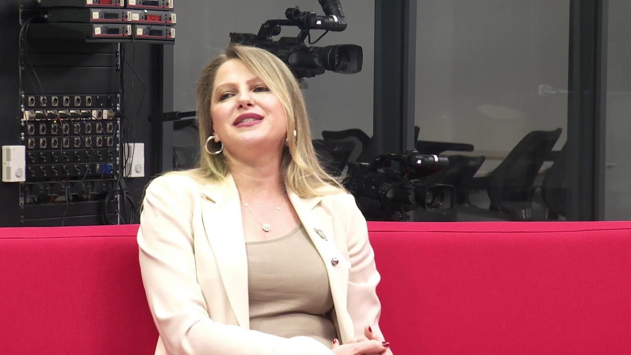 Halkla İlişkilerde İletişim Becerileri ve Liderlik